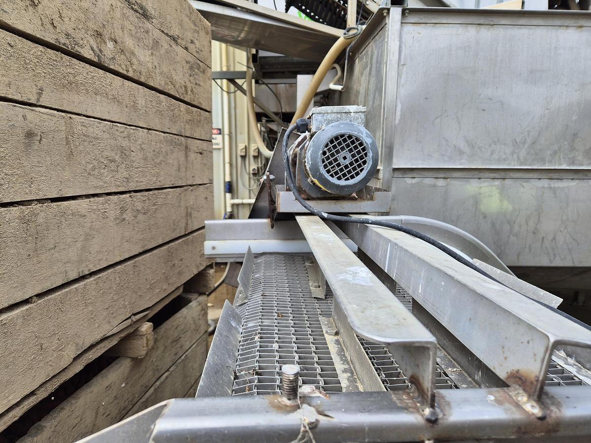 Used NO NAME  HOT WATER BLANCHER