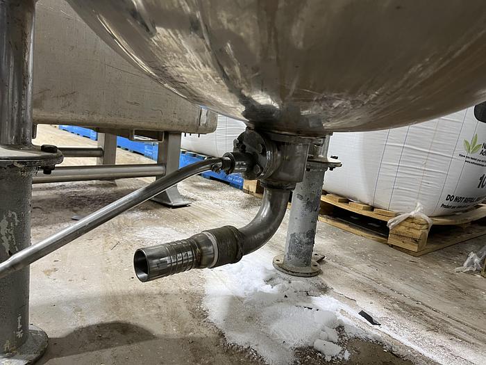 Used MAURI BROTHERS & THOMSON ENGINEERING 350 litre steam jacketed Kettle with scraped surface agitator