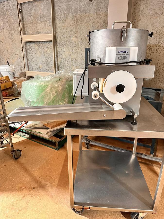 Used DEIGHTON FORMATIC PATTY FORMER