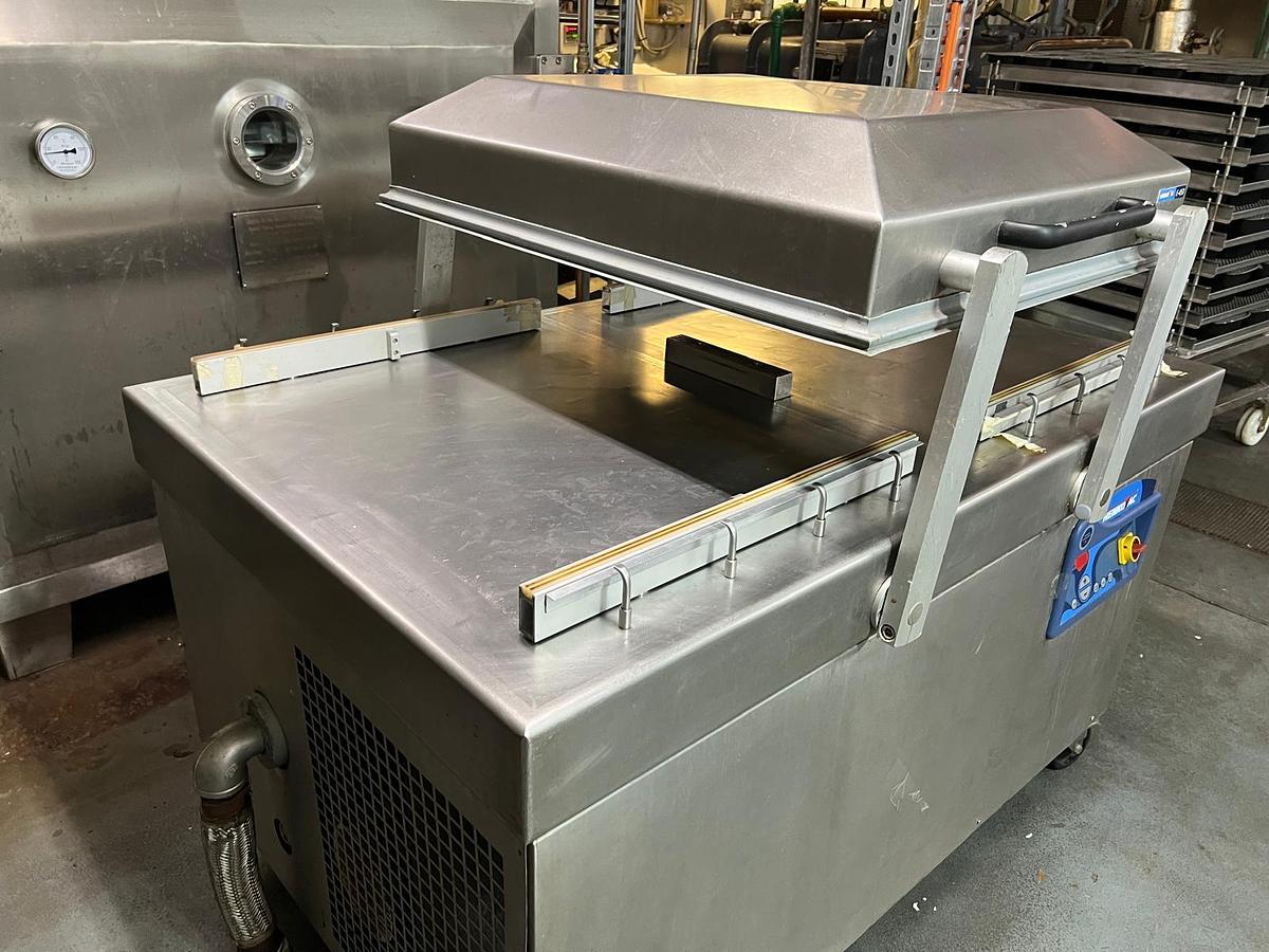 Used HENKOVAC E-453 Double chamber Vacuum Packaging Machine