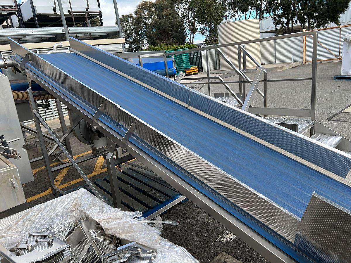 Used FTNON Various Flat belt food conveyors