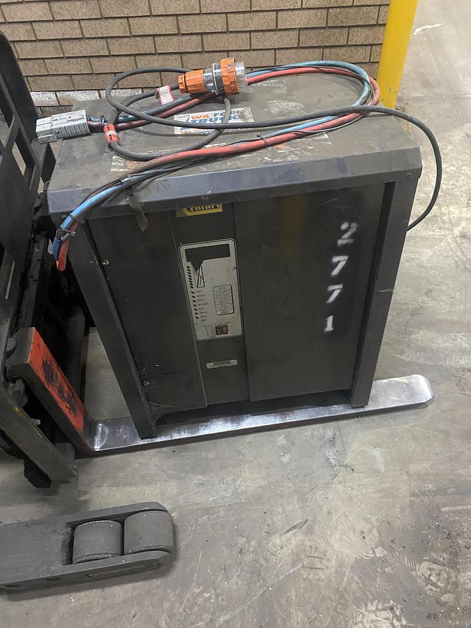 Used RAYMOND EASI R45TT 7.1 m REACH FORK LIFT