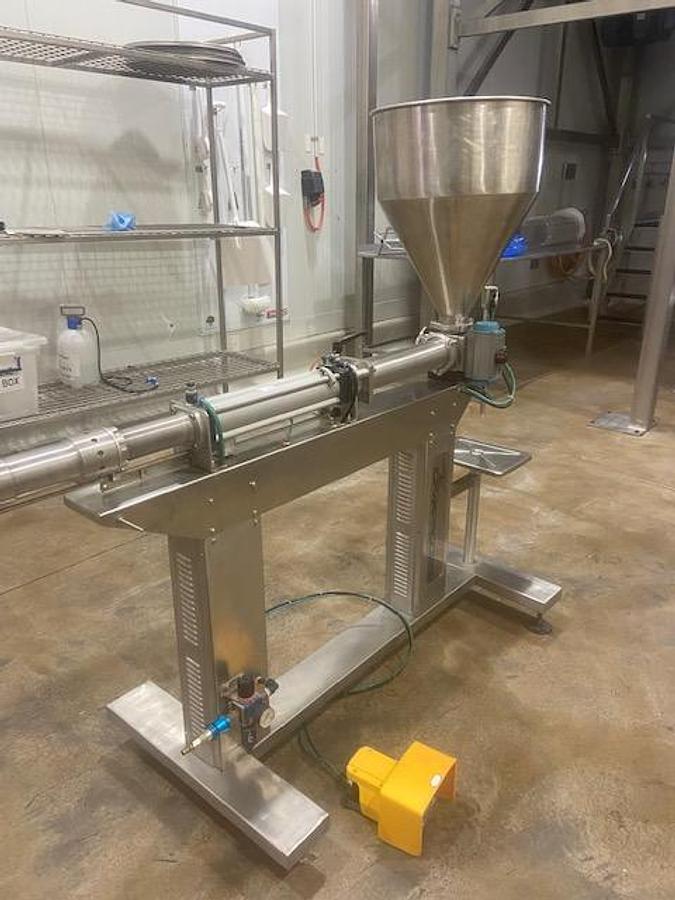 Used IOPAK GCGBLBL 5000 HRP Piston filler