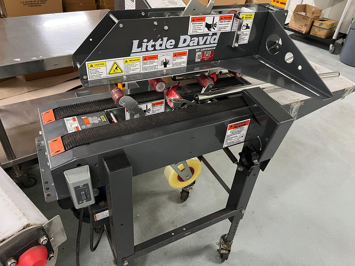 Used 2016 LITTLE DAVID by Loveshaw EXC-193SD Carton Sealing Machine