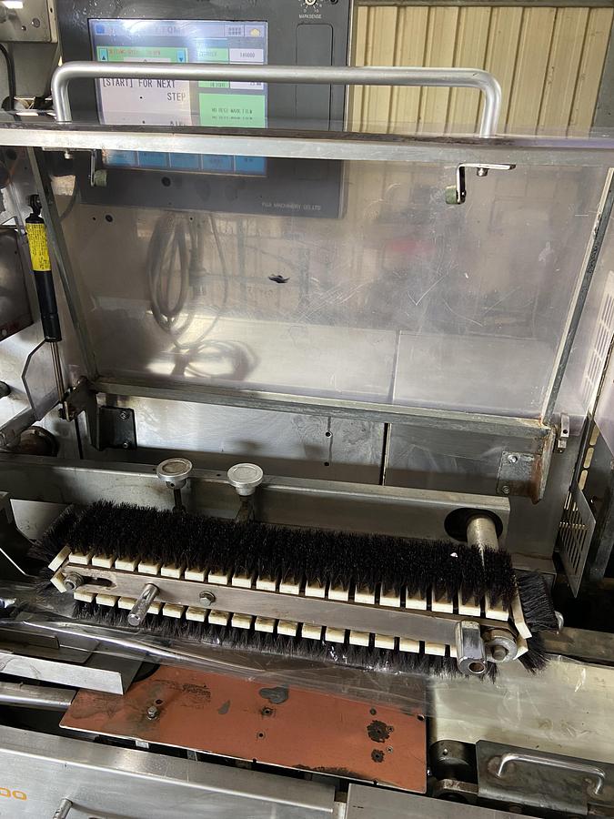 Used FUJI FW 3400 ALPHA 2 High Speed Horizontal Form, Fill & Seal Machine