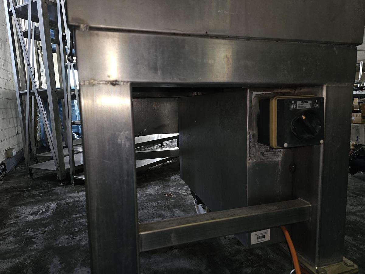 Used 111  KRONEN Slicer with Infeed Belt