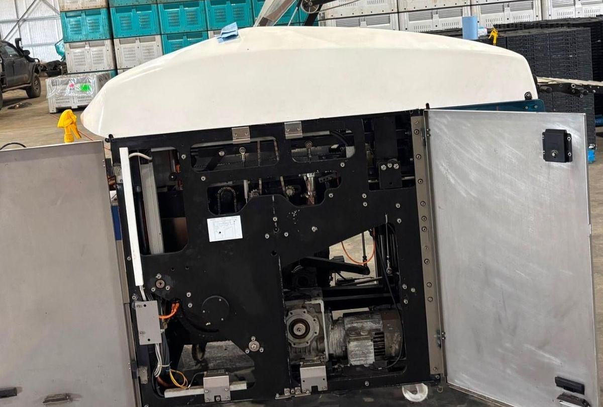 Used 2004 ULMA GALAXY Stretch film wrapping machine