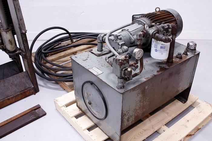 Used ROLL SPLITTER  50" DIA. X 72" FACE CUSTOM  HYDRAULIC