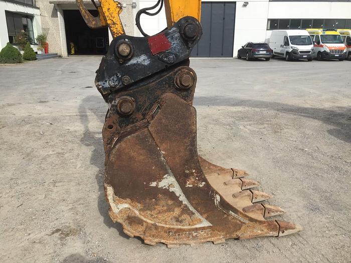 Usato 2006 JCB JS 190 NC