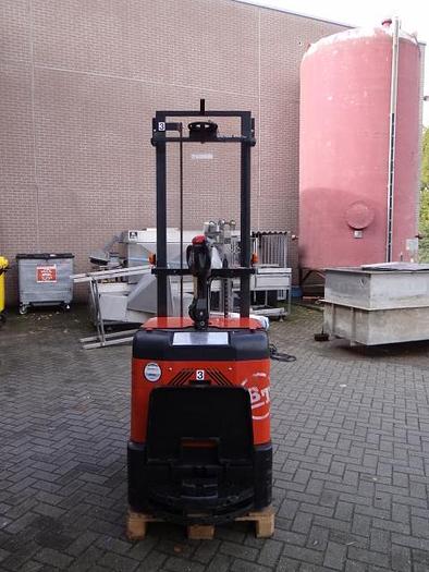 Used Pallet Stacker electric BT