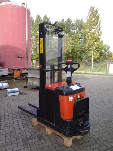 Used Pallet Stacker electric BT