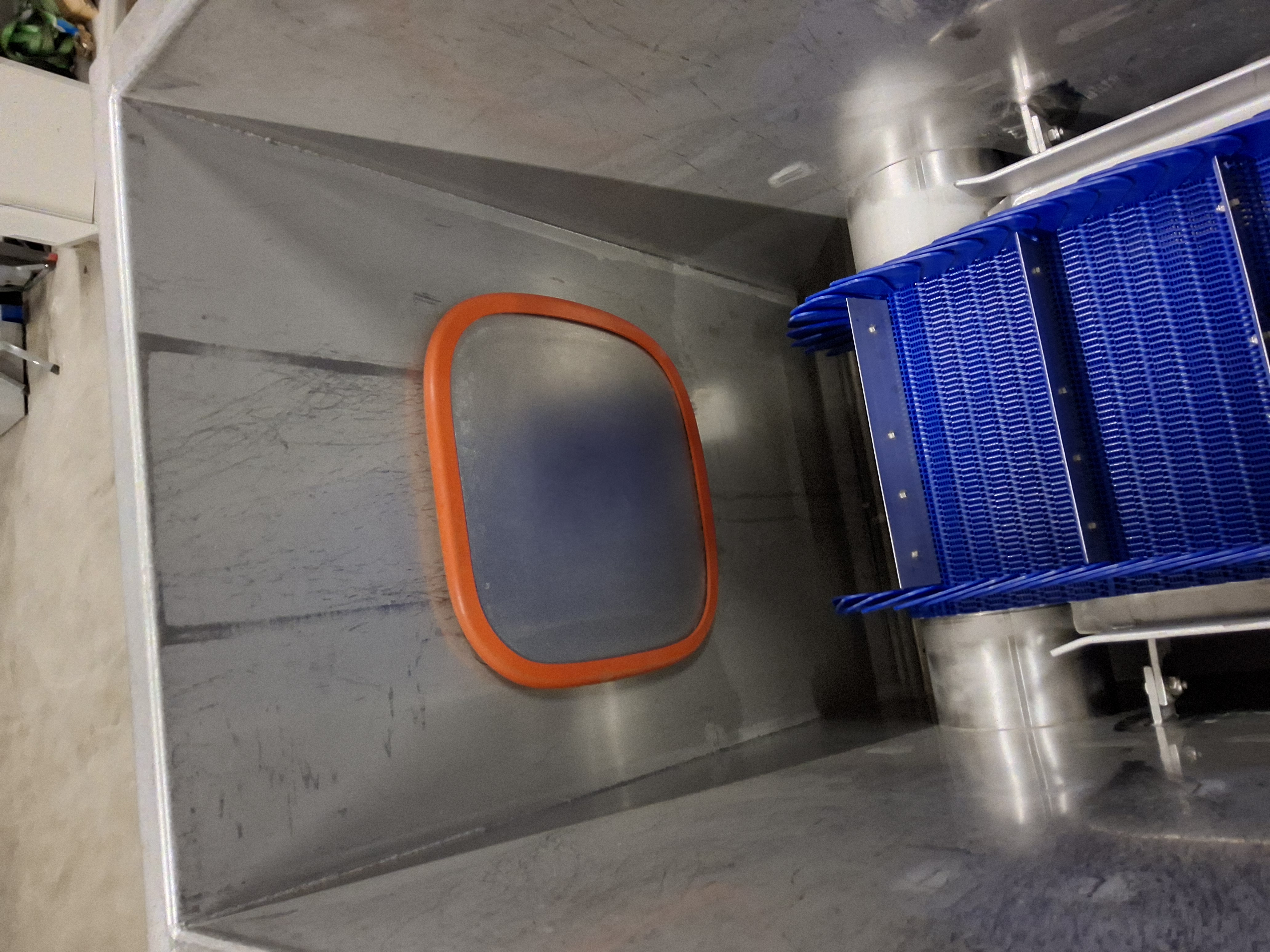 Gebruikt Washer with outfeed conveyor