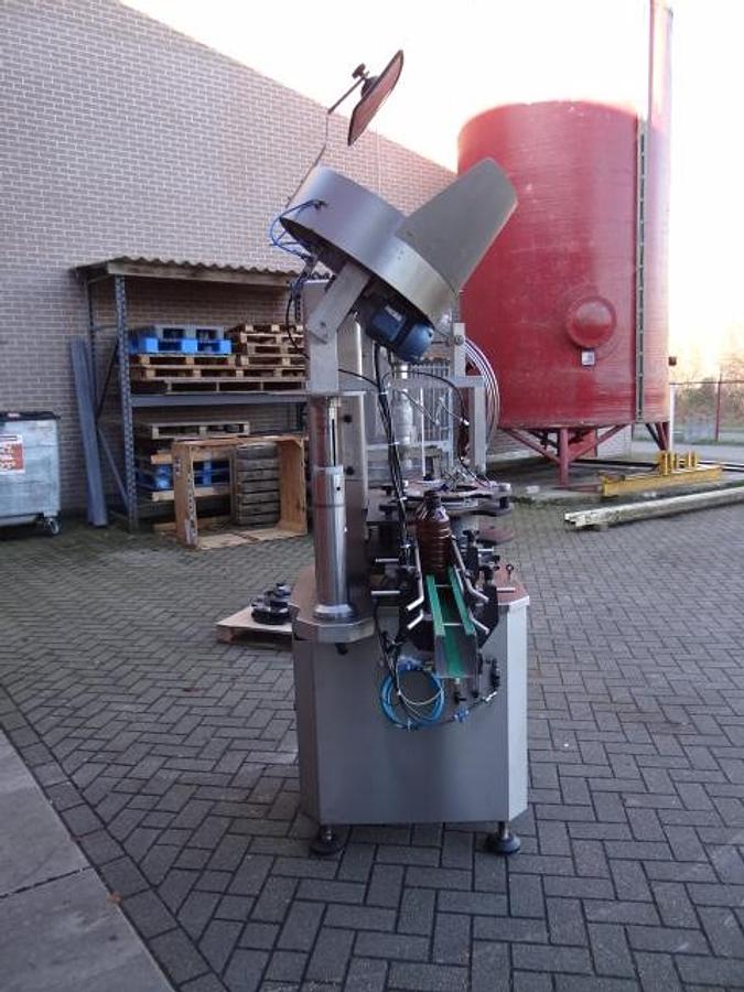 Gebruikt Automatic 1 station capper