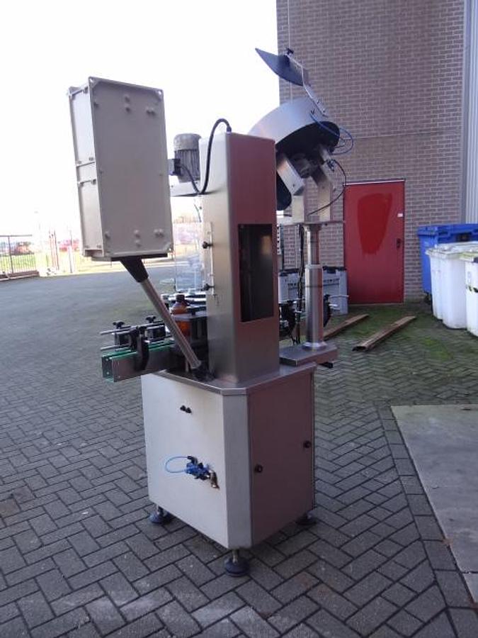 Gebruikt Automatic 1 station capper