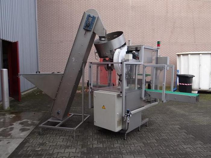 Used automatic Capper used for jerrycans