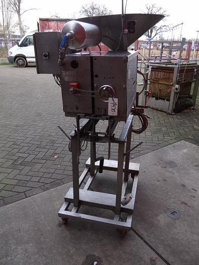 Gebruikt 2 station piston filler