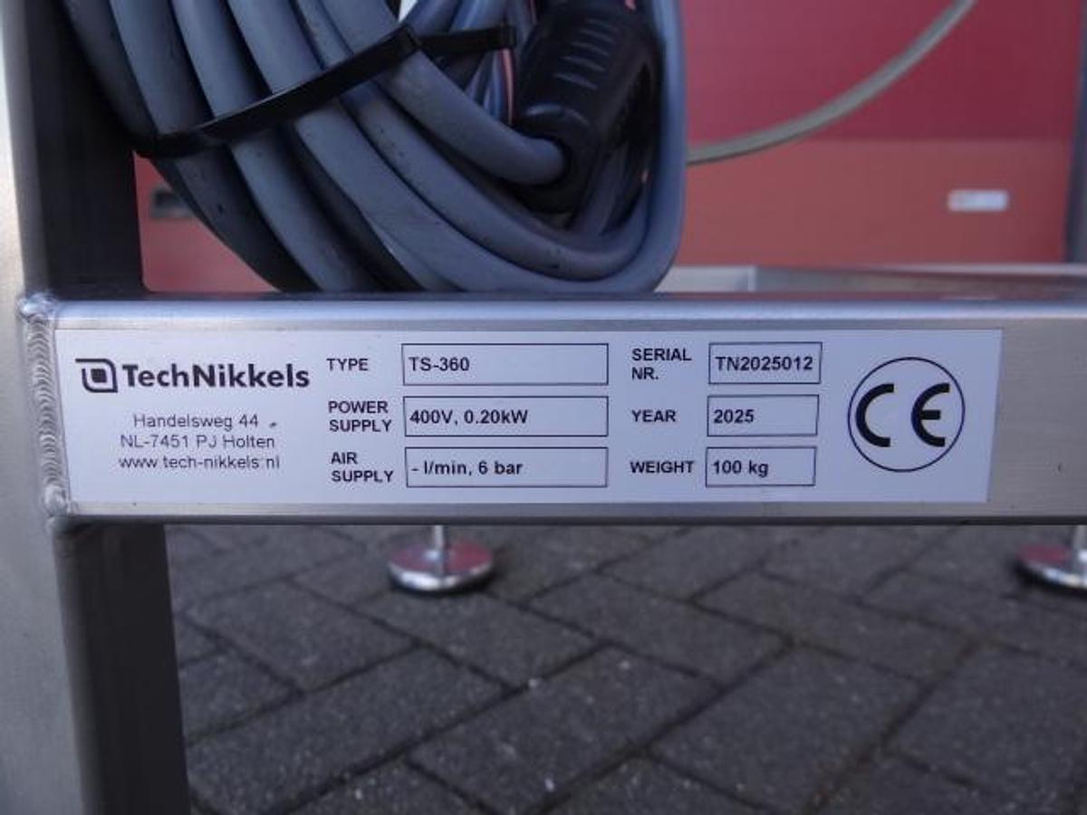 Gebruikt Stainless steel turntable with invertor 1300mm diameter