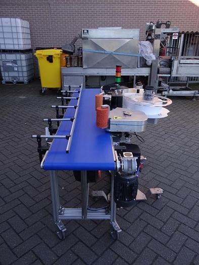 Used Videojet carton labeler with coder