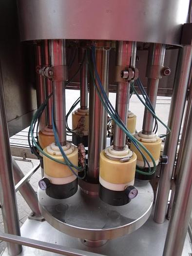 Used Calumatic MTV-6 vacuum capper