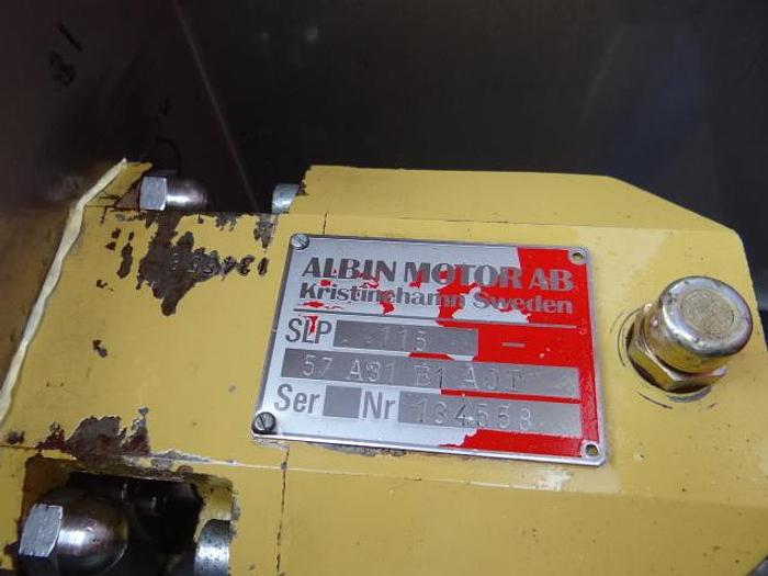 Used RVS afvulmachine met aandrukker