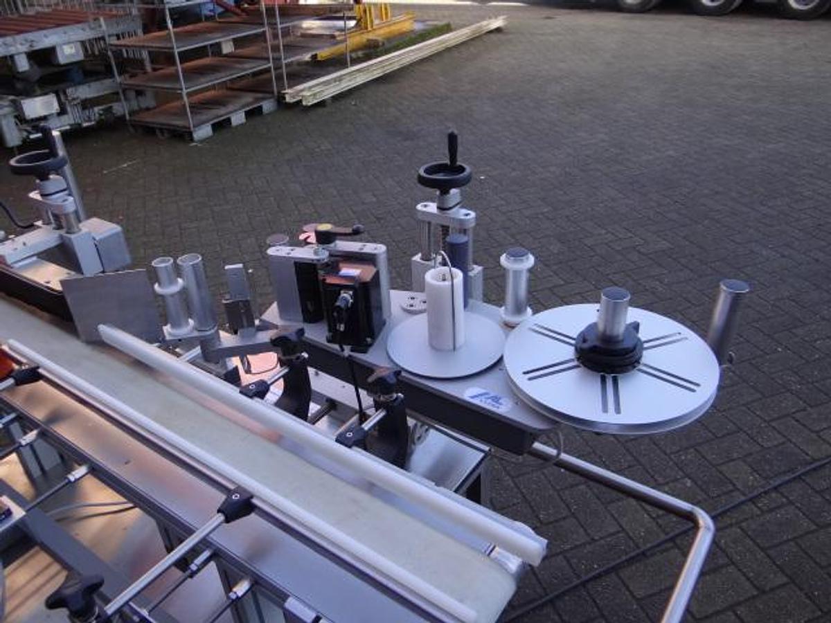 Gebruikt Labeling machine side label Altech