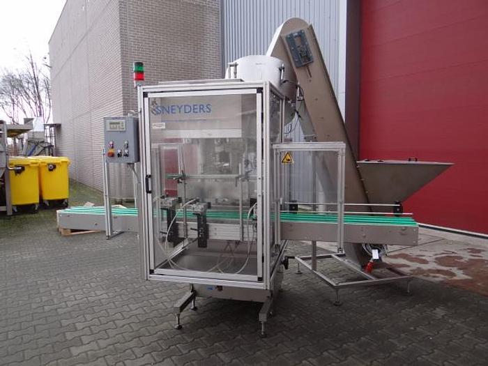 Used automatic Capper used for jerrycans