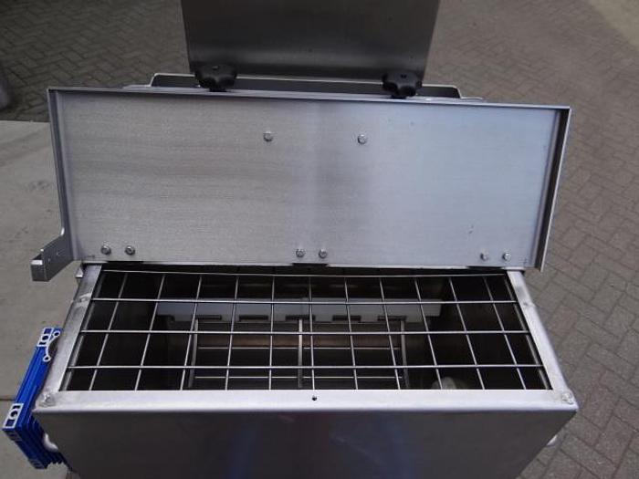 Used 2004 EFM doseer VD-1000-2 vulstation TR3