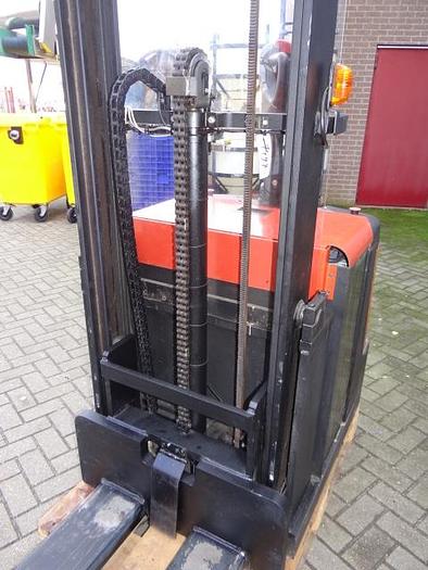 Used Pallet Stacker electric BT