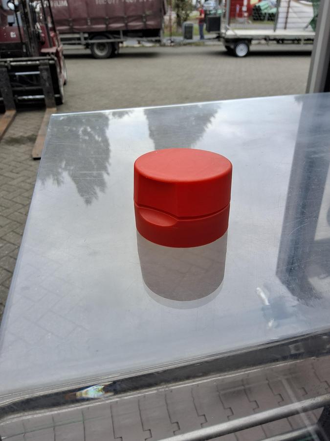 Gebruikt Press and screw capper Sneyders