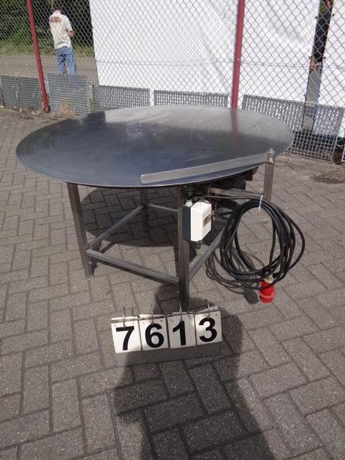 Gebruikt Turningtable Stainless steel 1240mm diameter