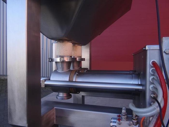 Used 2001 Leonhardt AG2DPZ07250