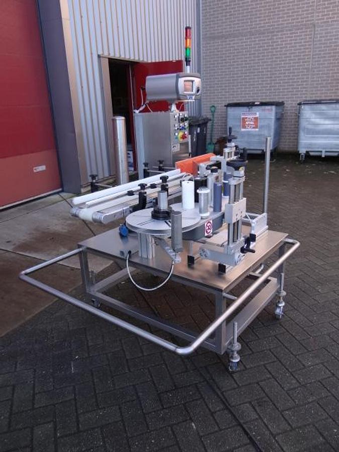 Gebruikt Labeling machine side label Altech