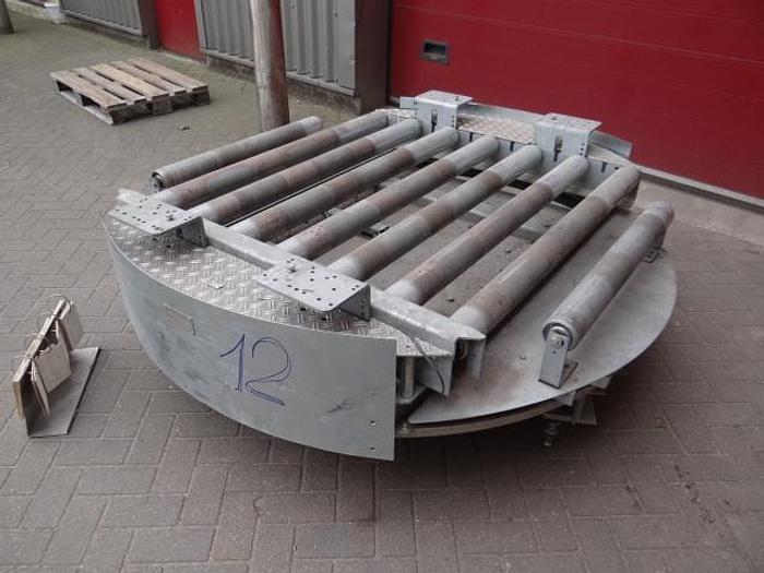Used Stale aangedreven draaistation voor pallets 1250 mm