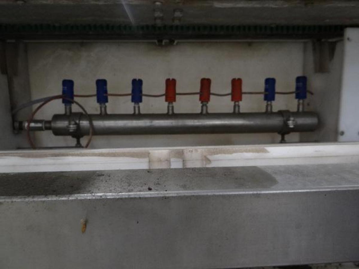 Gebruikt Empty bottle cleaner PET 0,5ltr