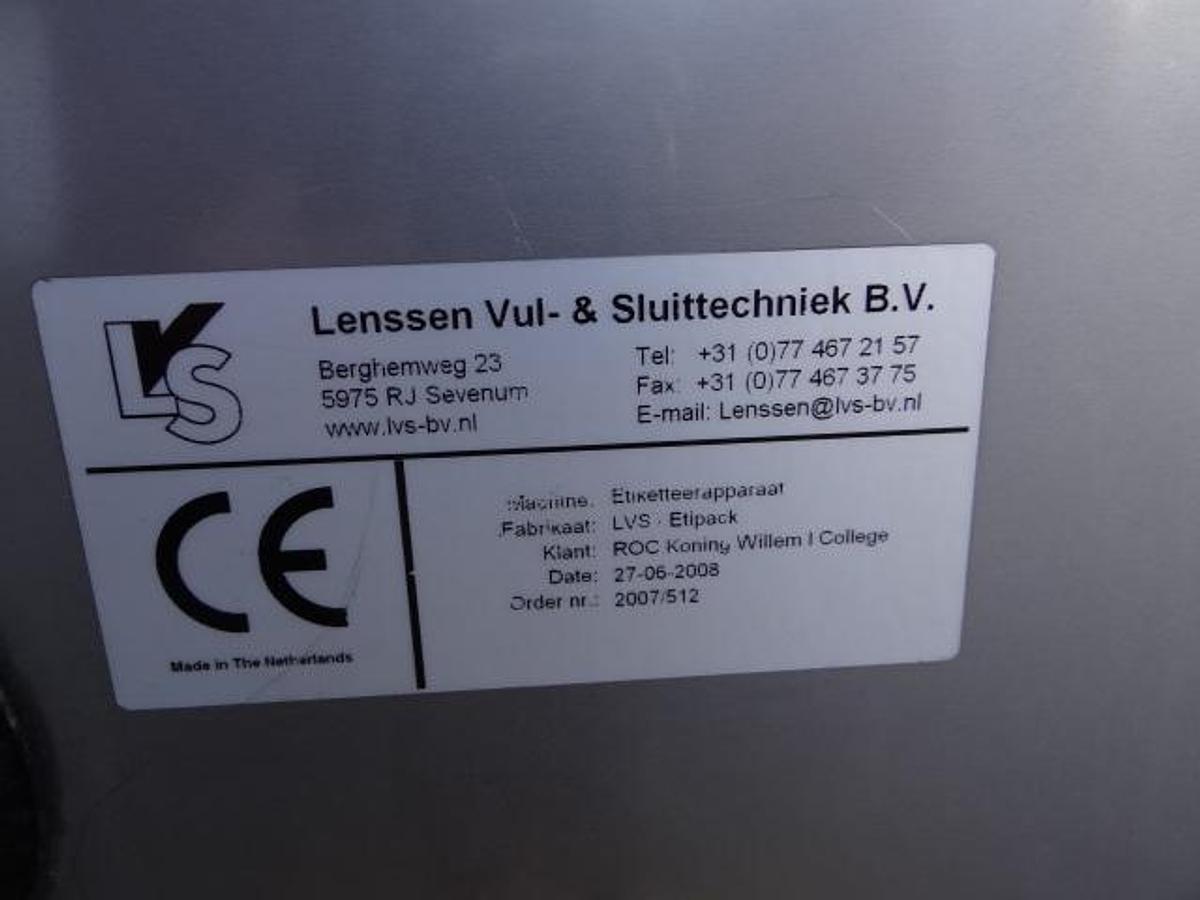 Gebruikt Automatic selfadhesive labeler spot or wrap around