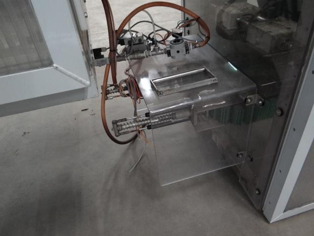 Gebruikt Empty bottle cleaner PET 0,5ltr