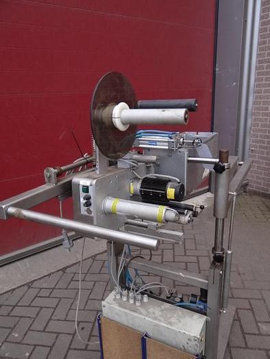 Used Etiketteermachine voor stickers