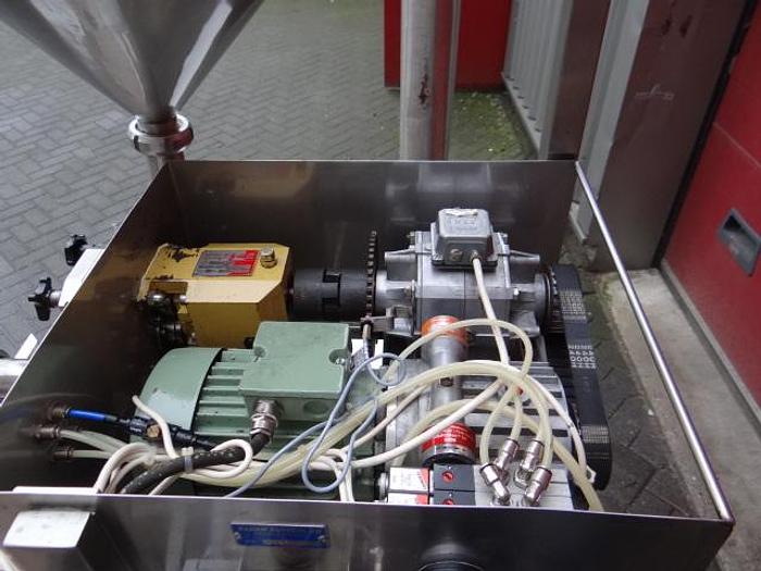 Used RVS afvulmachine met aandrukker