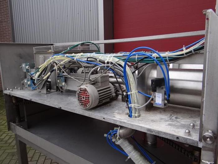 Used 2 station piston filler 5ltr