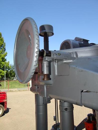 Used HCM 550 can seamer