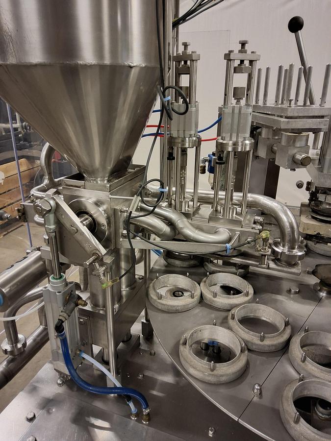 Gebruikt Waldner dosomat 2/2 cup filler/sealer