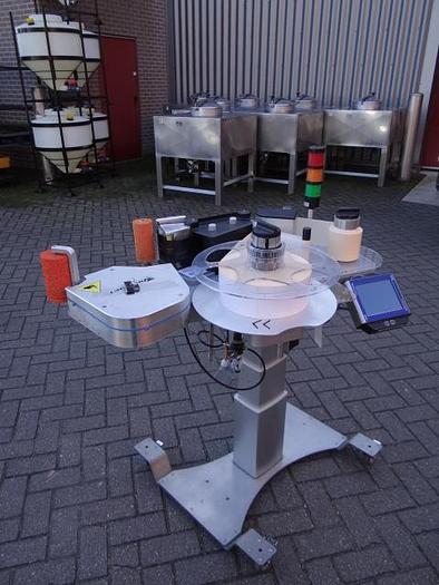 Used Videojet carton labeler with coder