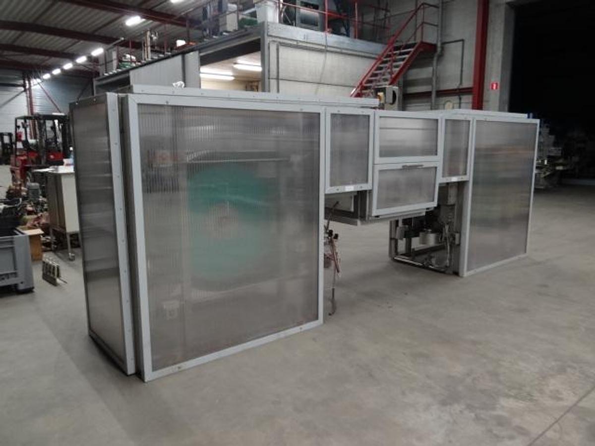 Gebruikt Empty bottle cleaner PET 0,5ltr