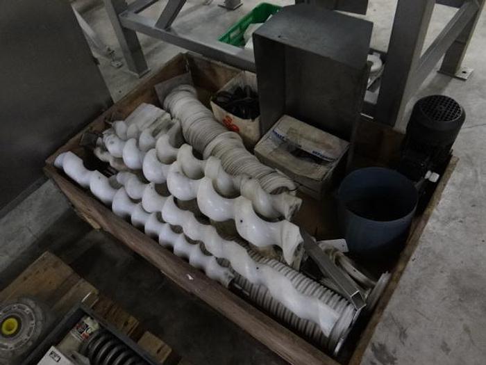 Used Rotating plate filler 40 station for cans or jars