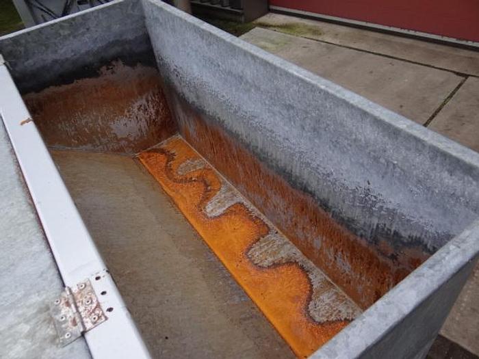 Used tiltable bin forklift galvanized