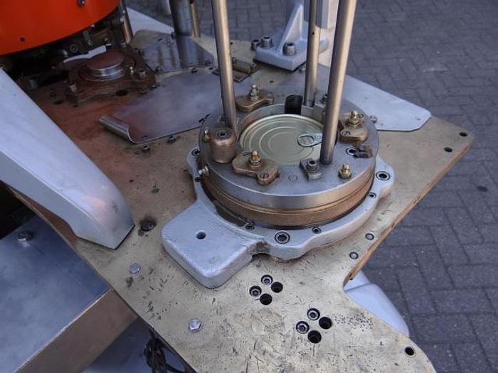 Used HCM 550 can seamer