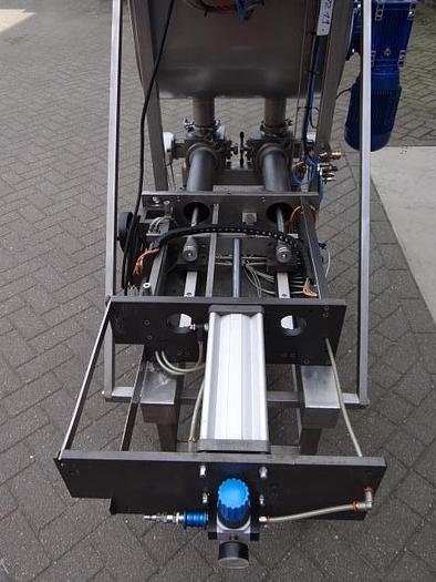 Used 2004 EFM doseer VD-1000-2 vulstation TR3