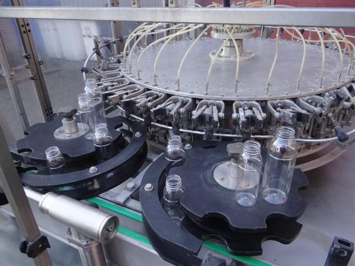 Gebruikt Empty bottle cleaner PET 0,3/0,5ltr