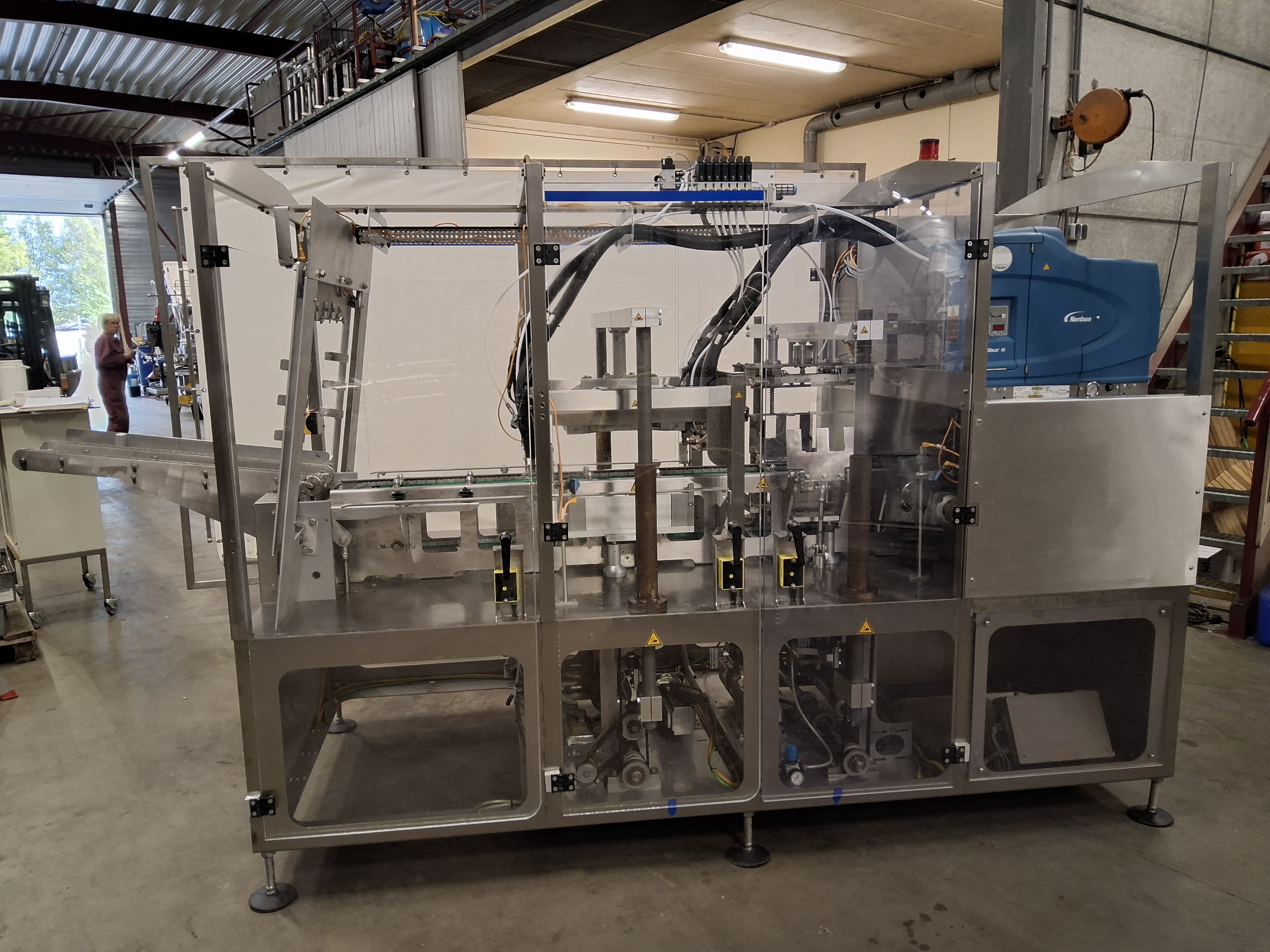 Gebruikt Carton tray erector for yogurt tray top-tray 406