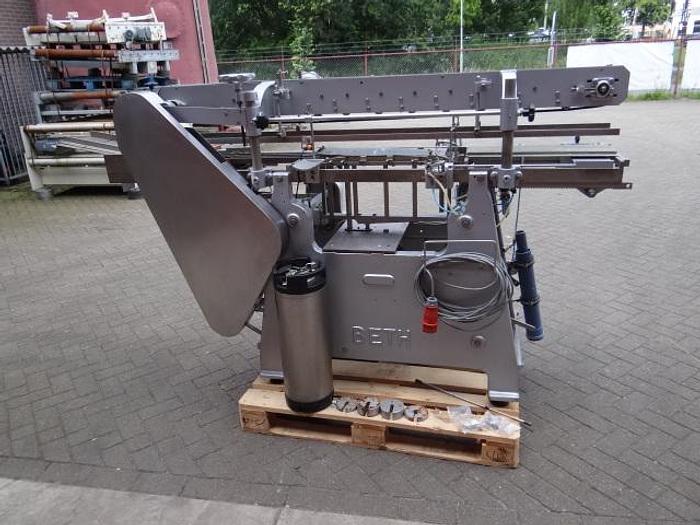 Used wet-glue Roll trough labeler for big diameter cans